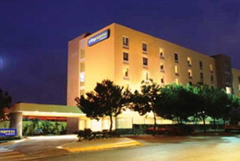 Hotel City Express By Marriott Mexicali Esterno foto